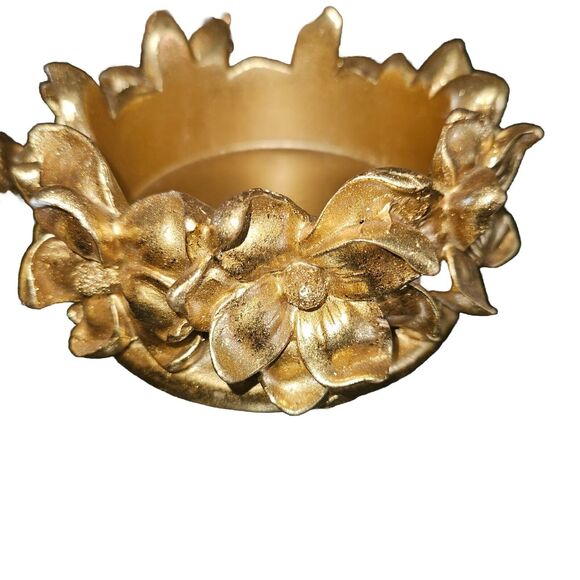 Touch Of Class gold candle holder set - Picture 2 of 4